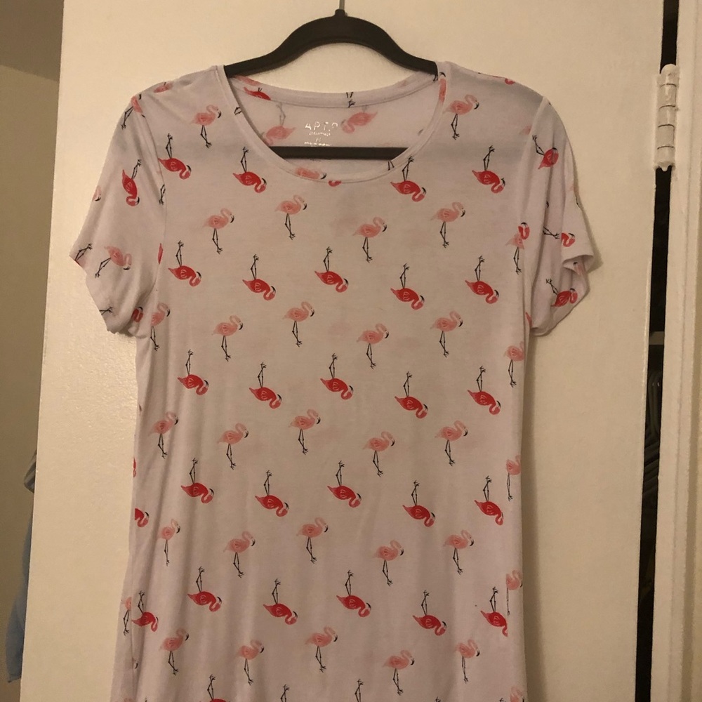 Flamingo Pattern Top - Picture 3 of 7